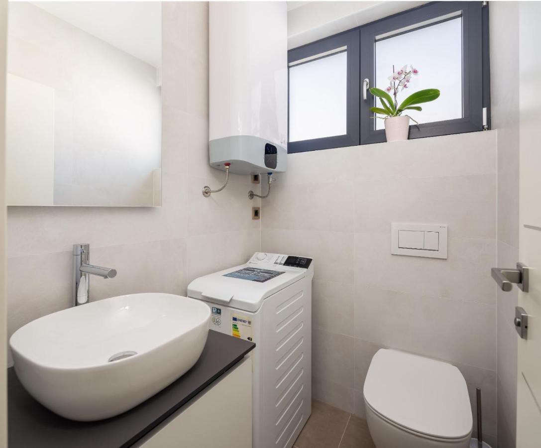 Luxury Apartment Sea Pakoštane Extérieur photo